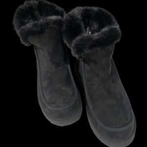 American Eagle Cozy Boot Women's Size 8